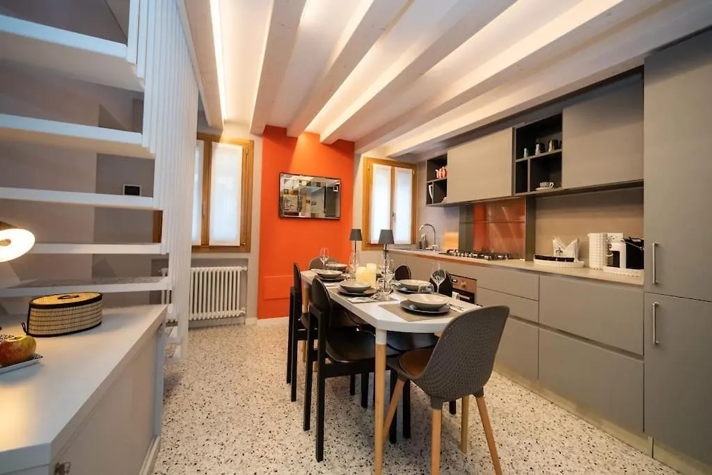 Casa Del Carro 2 Grand Terrace Apartment Venetië