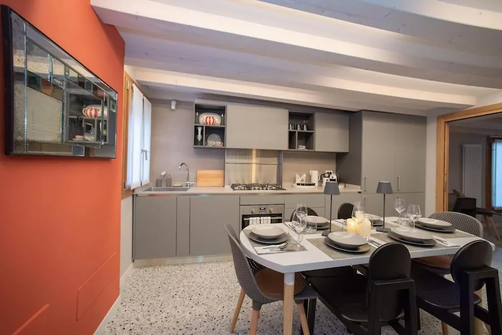Casa Del Carro 2 Grand Terrace Apartment Venetië